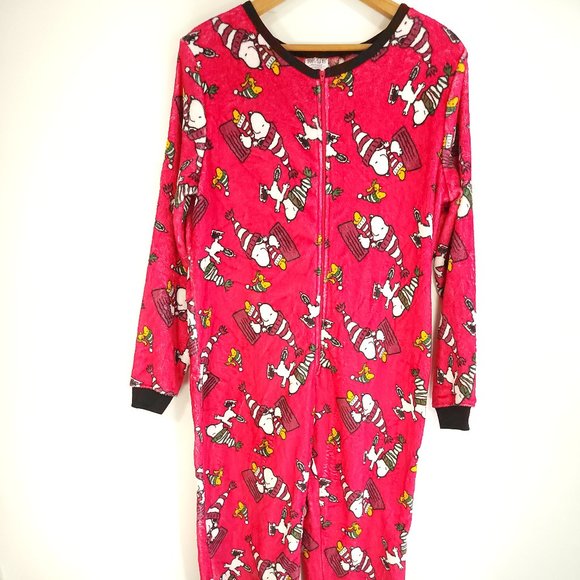 Peanuts Snoopy Pajamas Adult's Small Multicolor All Over Winter Holiday Print - Picture 1 of 8